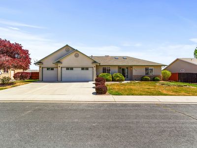 636 Tamarron Dr
