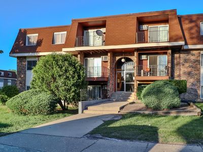 1085 Valley Ln APT 216