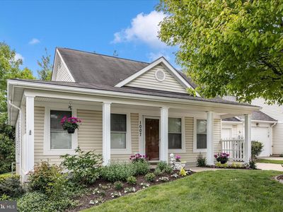 1007 Parade Ln