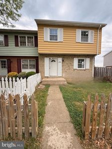 2522 Sedgewick Pl