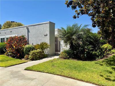 2159 Via Mariposa E
