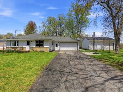 3288 Oakridge Rd