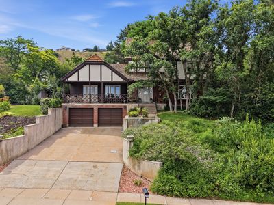 2941 Oakwood Dr