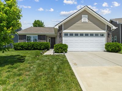 992 Cass Dr