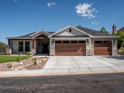 1017 E Cellowood Ln