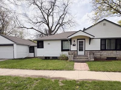 5879 N 29th STREET