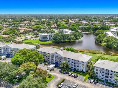1713 Whitehall Dr APT 404