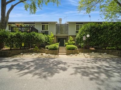 936 E Old Willow Rd APT 104