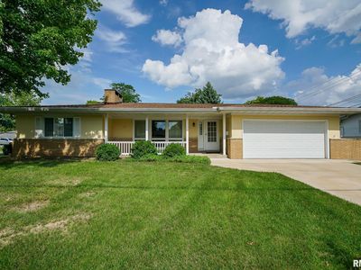 4402 N Nelson Dr
