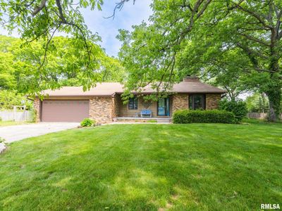 244 Whispering Oaks Dr