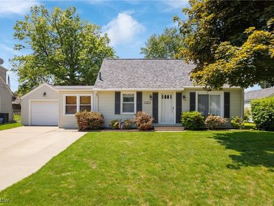 329 Grandview Ave NW