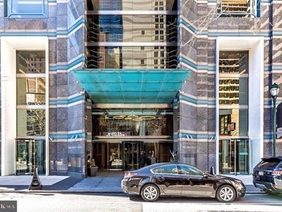 50 S 16th St UNIT 4204