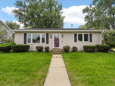 1053 Rainbow Blvd