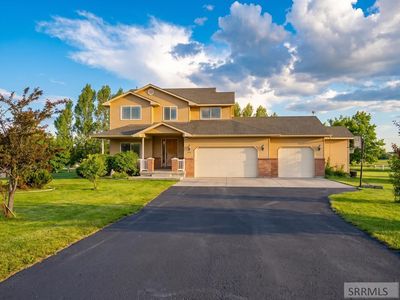 561 N 3950 E