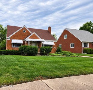 Property at 1528 Charmaine Dr, Toledo, OH