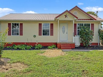 5323 Roaring Springs Rd