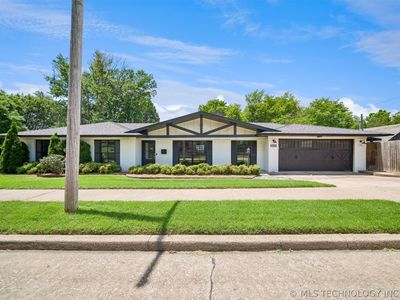 1342 S Columbia Ave