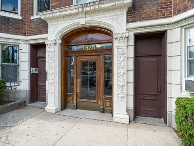 1625 Commonwealth Ave APT 18