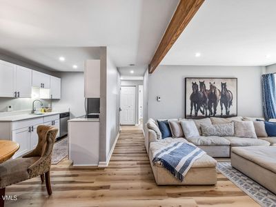 1061 W Beaver Creek Blvd APT 103