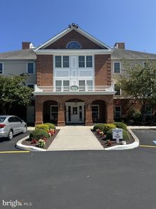 1101 S Schumaker Dr APT 203