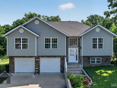 18719 Lynn Ln