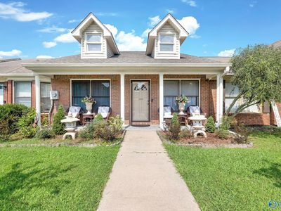 1954 E Brownstone Ct SW