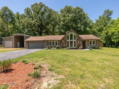 8565 John Sunderland Dr