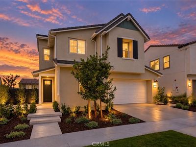 770 Crested Lark Rd