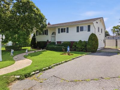 835 7th Street