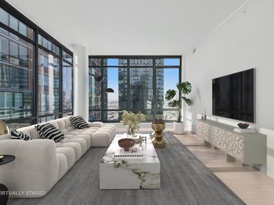 155 Bay St #3307