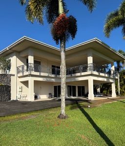 1055 Kikau Pl