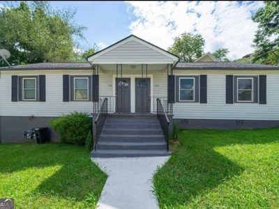 182-184 Lakewood Dr SE