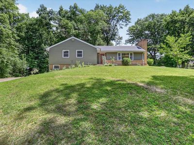 2547 S Florence Rd