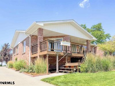 5502 Oriole Dr