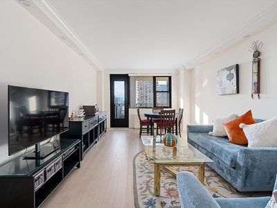 165 W 66th St APT 15D