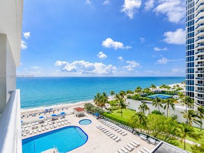 19201 Collins Ave #609