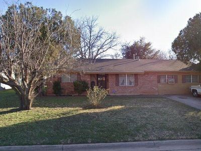 3925 Concord Dr