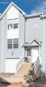 42 Vale Cir