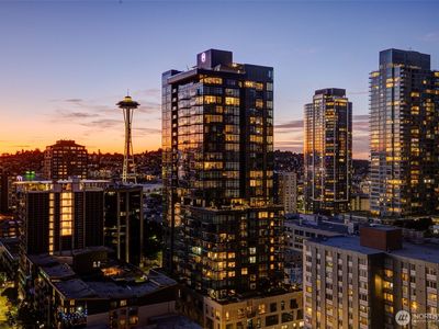 2201 3rd Avenue #2206