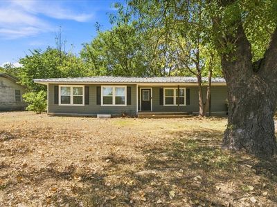 Property at 544 N Dison Dr, Robinson, TX