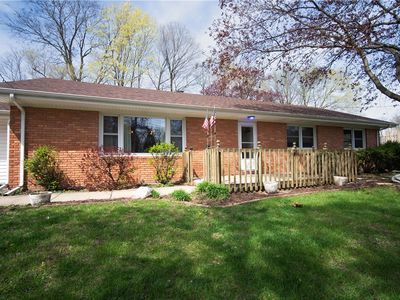 110 Mapleleaf Dr