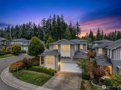 2412 NE Boulderstone Court