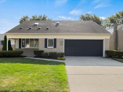 28550 Malvina Dr
