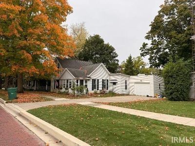 202 W Van Buren St