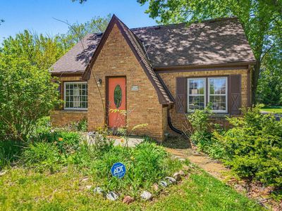 Property at W226N3045 Duplainvlle ROAD, Waukesha, WI