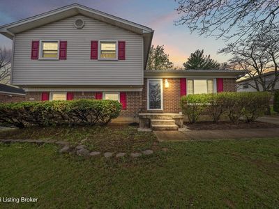 Property at 4302 Chenwood Ln, Jeffersontown, KY