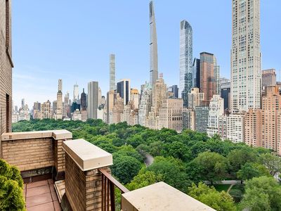 25 Central Park W APT 21J