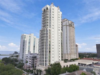 126 4TH AVENUE NE #1202