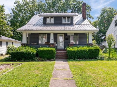 223 Hawk Ave
