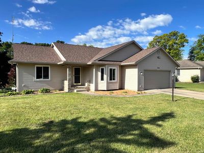 223 E Deerwood Ct